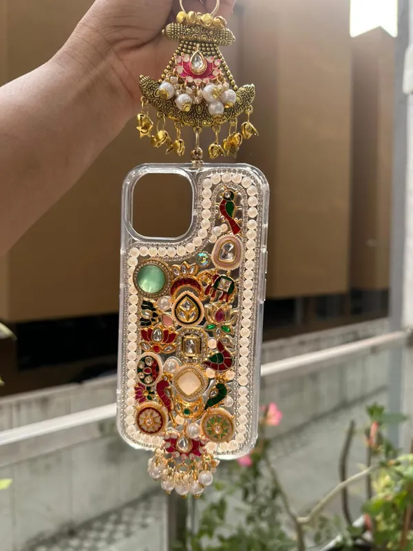 Royal_Heritage_Embellished_Phone__Case