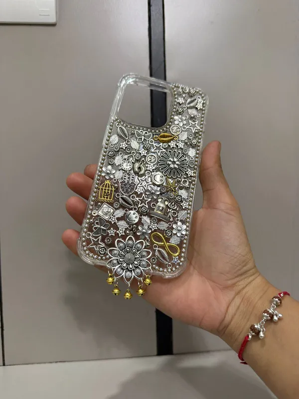 The_Aparna_Trinket_Story_Case_|_silver_jwell_phone_case
