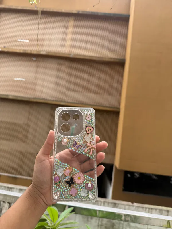 Charms_And_Stone_Studded_Phone_Case/Cover_(This_Design_Coustomise_For_All_Phone_Model)