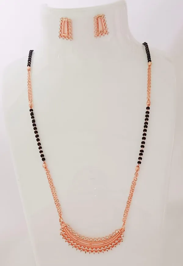 Crystal_Black_Beads_Mangalsutra_Pendant_for_Women_&_Girls,_Long_Mangalsutra_with_Earrings_Set