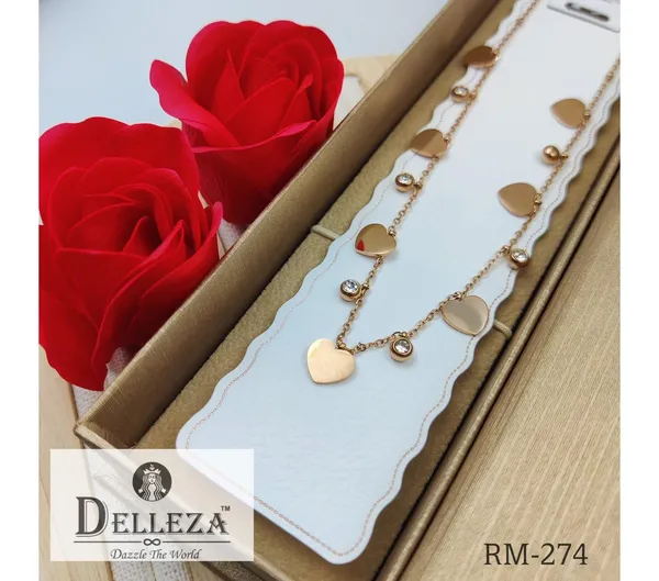 Gold_Trendy_Western_Chain_Neck_Chain_For_Women