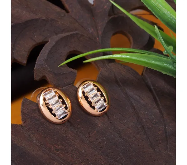 Gold_American_Diamond_Alloy_Trendy_Earring_For_Women