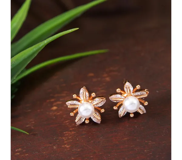 Gold_American_Diamond_Alloy_Trendy_Earring_For_Women
