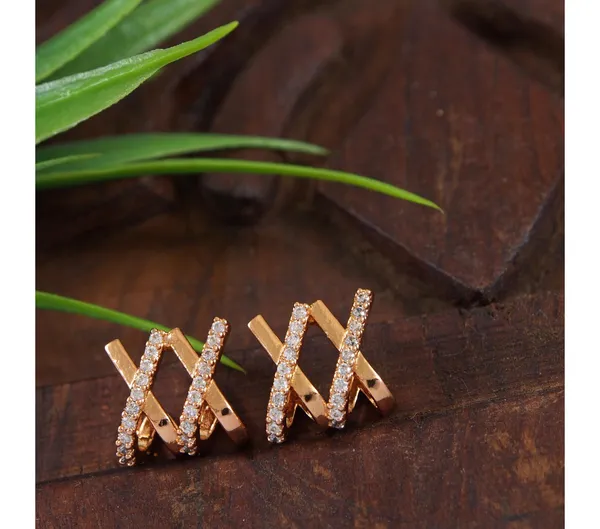 Gold_American_Diamond_Alloy_Trendy_Earring_For_Women