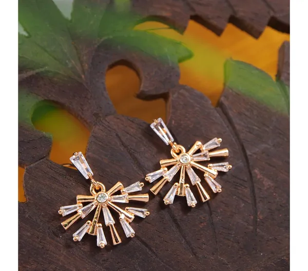 Gold_American_Diamond_Alloy_Trendy_Earring_For_Women
