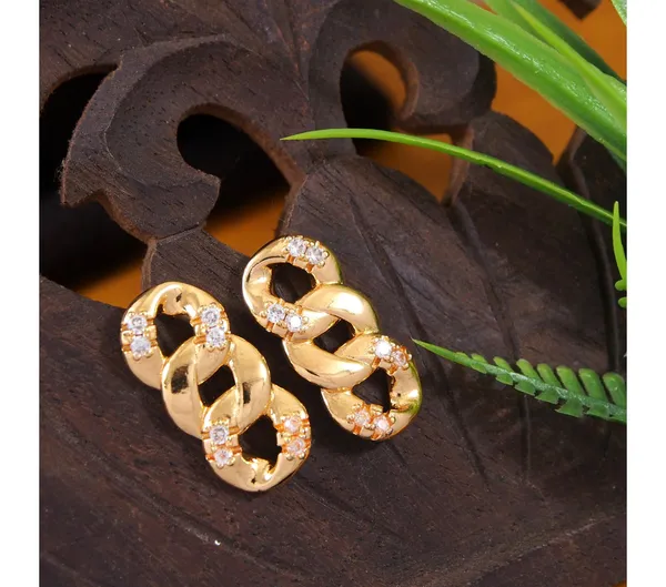 Gold_American_Diamond_Alloy_Trendy_Earring_For_Women