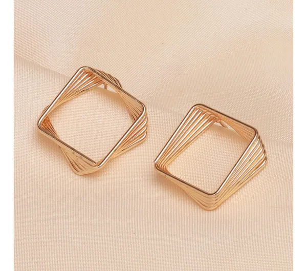 Gold_American_Diamond_Alloy_Trendy_Earring_For_Women