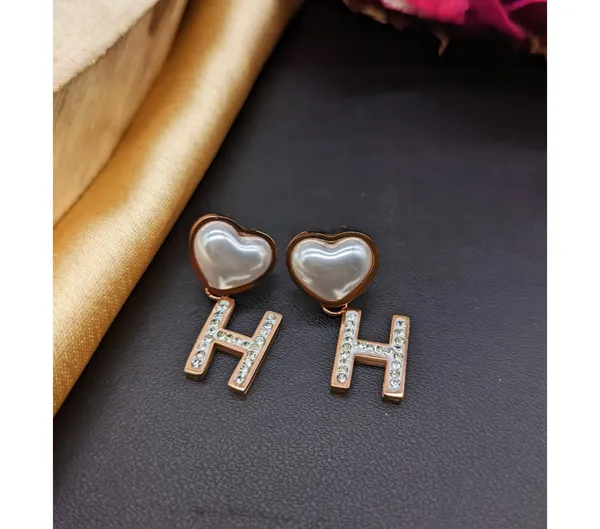 Gold_American_Diamond_Alloy_Trendy_Earring_For_Women