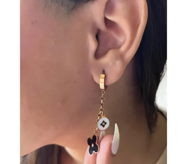Gold_American_Diamond_Alloy_Trendy_Earring_For_Women