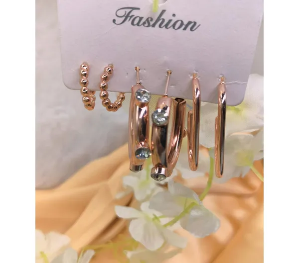 Gold_American_Diamond_Alloy_Trendy_Earring_For_Women