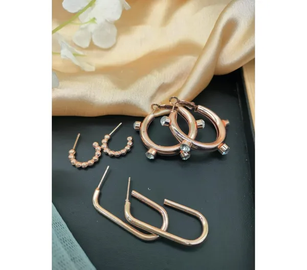 Gold_American_Diamond_Alloy_Trendy_Earring_For_Women