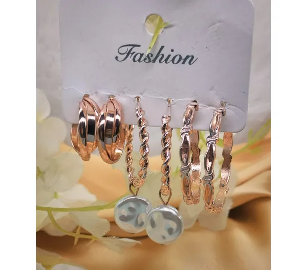 Gold_American_Diamond_Alloy_Trendy_Earring_For_Women