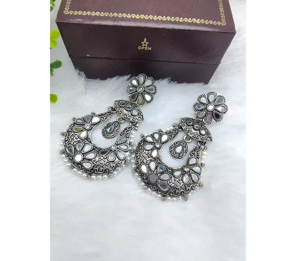Silver_American_Diamond_Alloy_Trendy_Earring_For_Women
