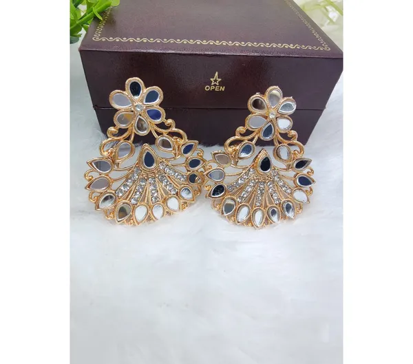 Gold_American_Diamond_Alloy_Trendy_Earring_For_Women