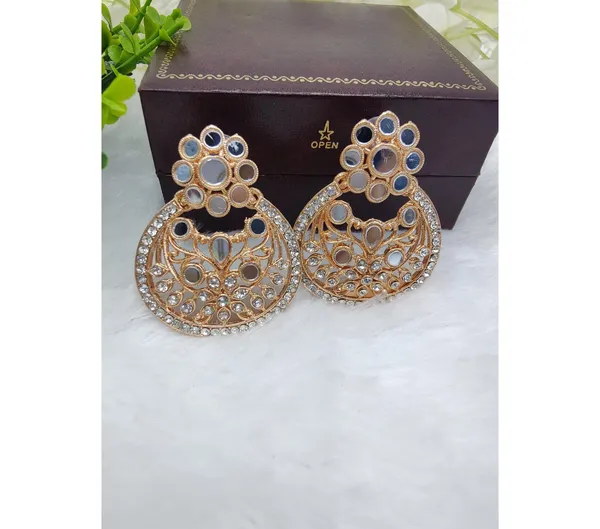 Gold_American_Diamond_Alloy_Trendy_Earring_For_Women