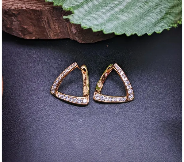 Gold_American_Diamond_Alloy_Trendy_Earring_For_Women