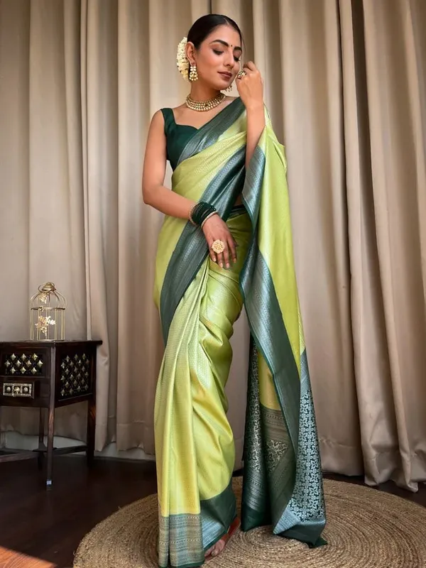 Banarasi_Semi_Silk_Saree_with_Unstiched_Blouse_Piece