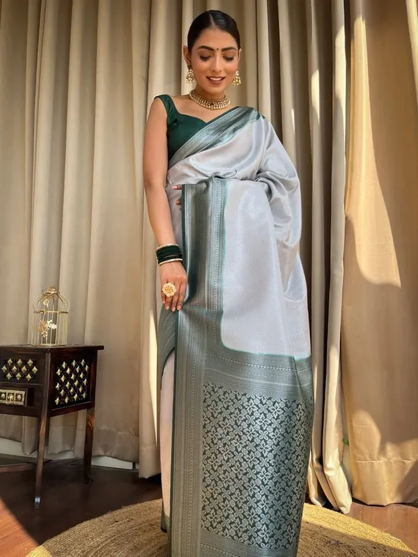Banarasi_Semi_Silk_Saree_with_Unstiched_Blouse_Piece
