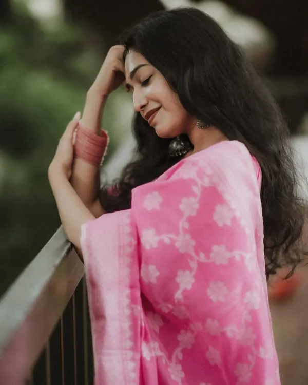 Blissful_Pink_Soft_Silk_Saree_With_Blouse_Piece