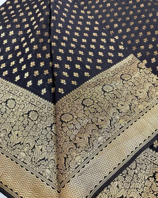 Outstanding_Black_Soft_Banarasi_Silk_Saree_With_Lovely_Blouse_Piece