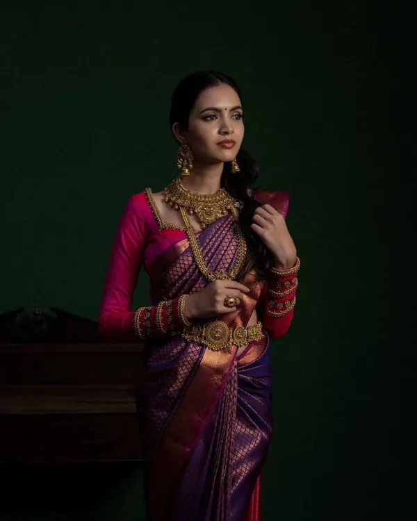 Purple_Soft_Silk_Saree_With_Blouse_Piece_For_Women