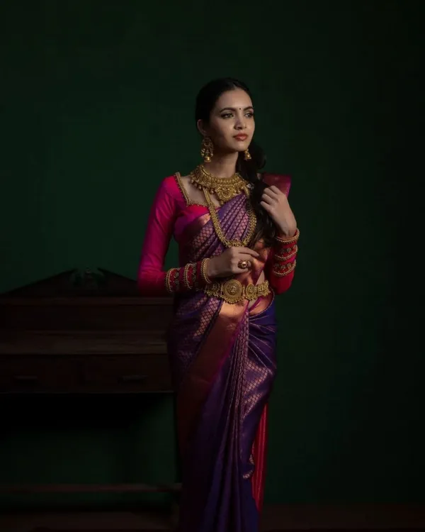 Purple_Soft_Silk_Saree_With_Blouse_Piece_For_Women