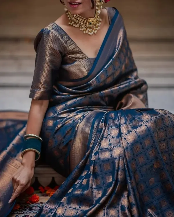 Blue_Soft_Silk_Saree_With_Blouse_Piece_For_Women