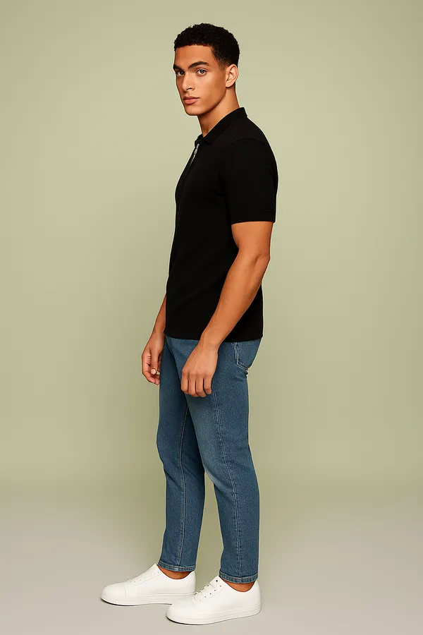 Stay_sharp._Stay_classic._The_Black_Zip_Polo_for_all_your_style_moods