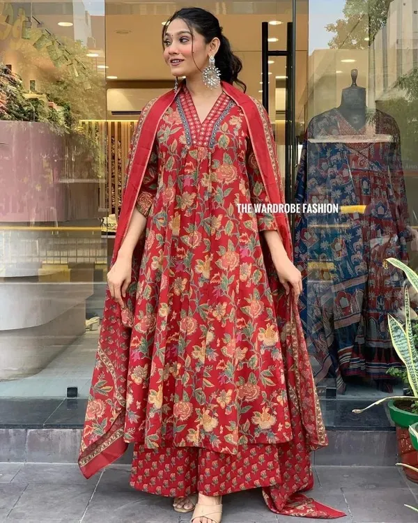 Anarkali_Printed_Kurta_with_Palazzo_&_Dupatta_(upto_6XL_)