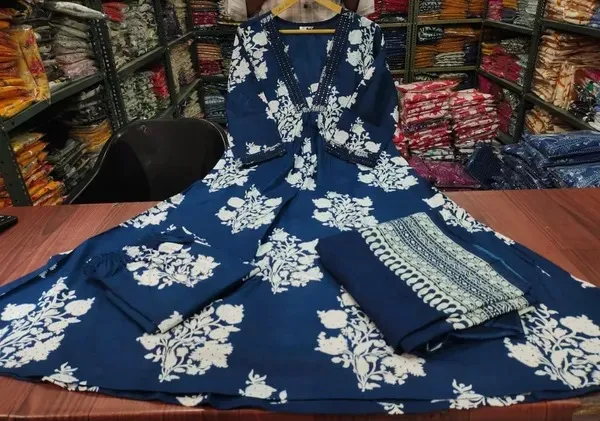 Cotton_Printed_Kurta_Pant_with_Dupatta_(upto_6XL)_(Upto_6XL)