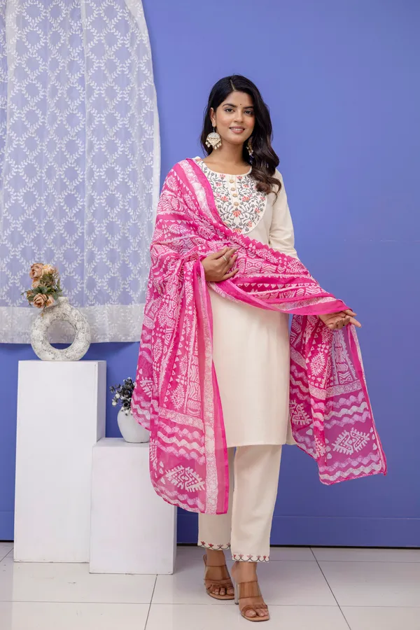 Khaddi_Cotton_Kurti_Pant_Dupatta_Set/Plus_Size/Trending_Set