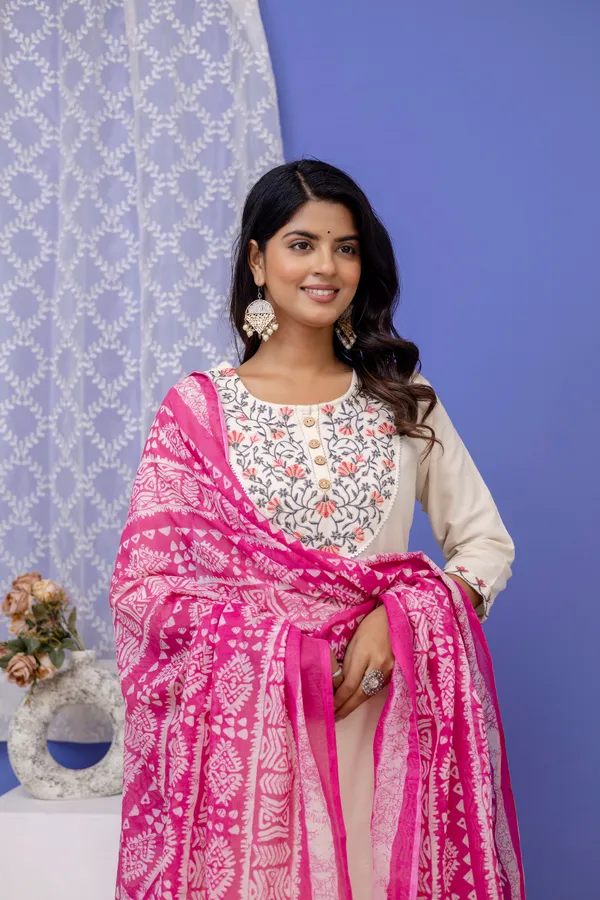Khaddi_Cotton_Kurti_Pant_Dupatta_Set/Plus_Size/Trending_Set