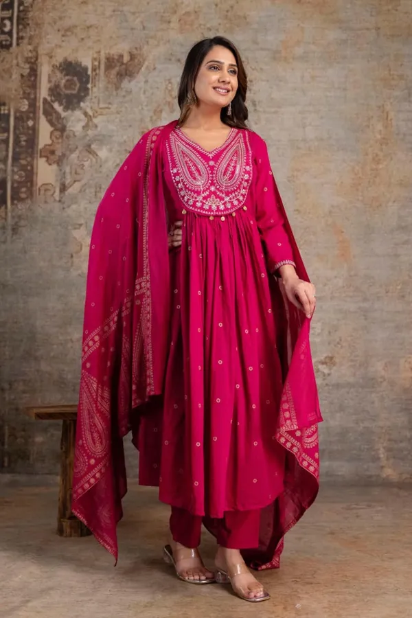 Pink_Paisley_Handwork_A_Line_Mul_Cotton_Suit