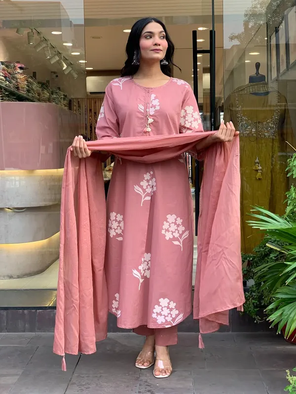 Pink_Printed_Beautiful_Cotton_Kurti_Pant_with_Dupatta