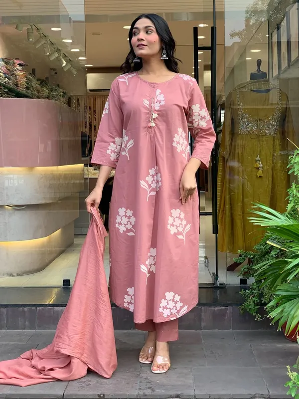 Pink_Printed_Beautiful_Cotton_Kurti_Pant_with_Dupatta