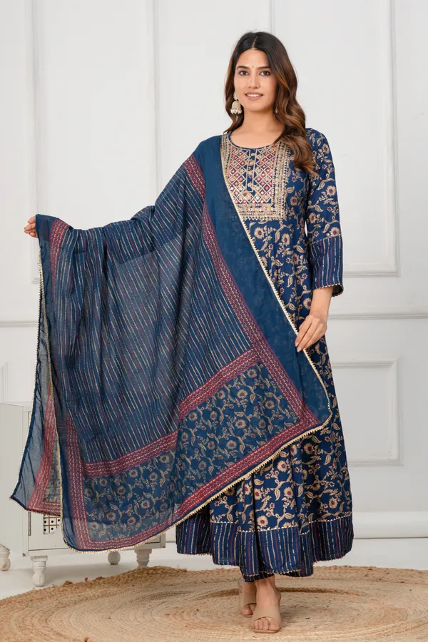 Women_Embroidered_Anarkali_Kurta_Pant_with_Dupatta_Set_(Upto_6XL)