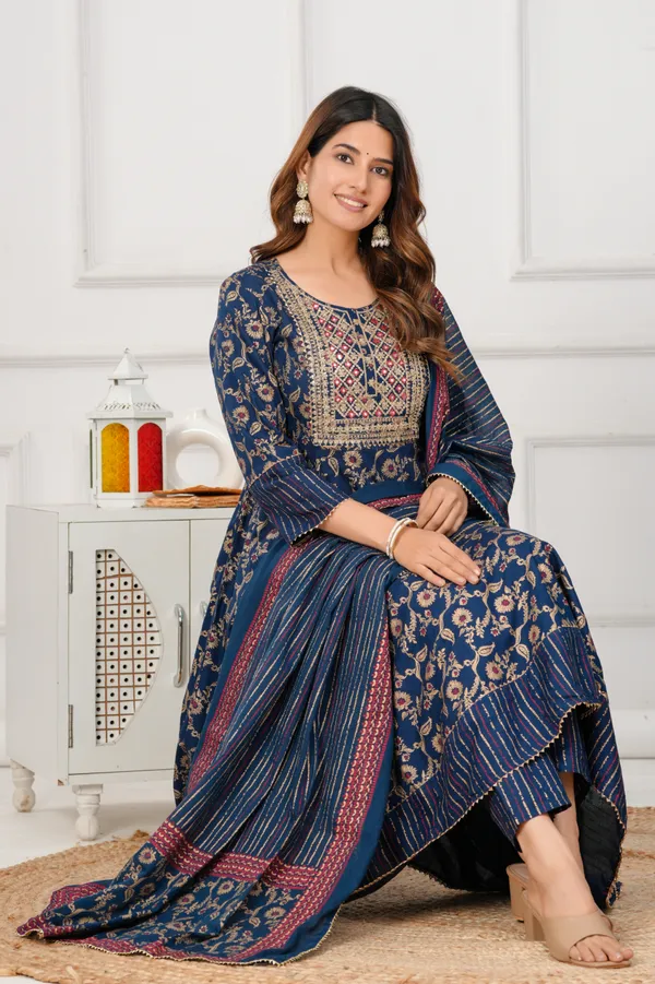 Women_Embroidered_Anarkali_Kurta_Pant_with_Dupatta_Set_(Upto_6XL)