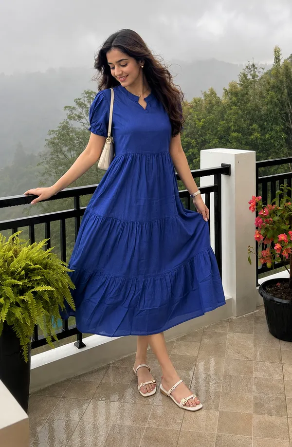 Women_Printed_Flared_Maxi_Dress_with_Full_Sleeves