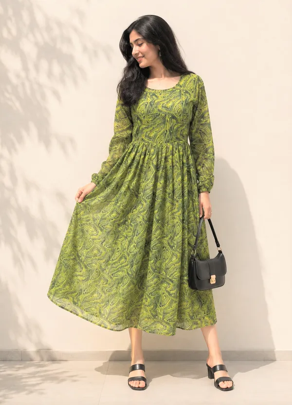 Women_Printed_Flared_Maxi_Dress_with_Full_Sleeves