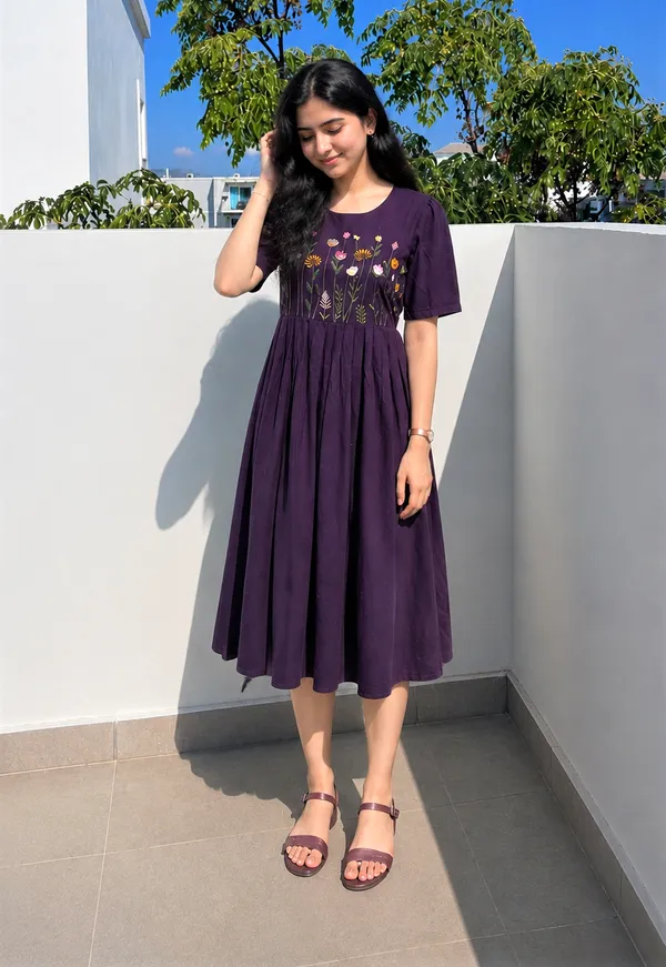 Women’s_Off_Purple_Cotton_Floral_Thread_Embroidered_Knee-Length_Dress