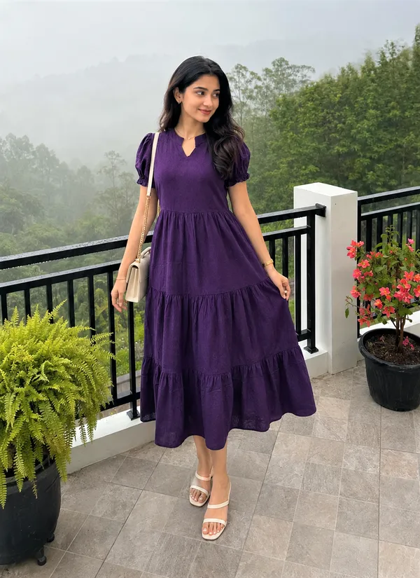 Women’s_Striped_Tiered_A-Line_Midi_Dress_with_Short_Puff_Sleeves