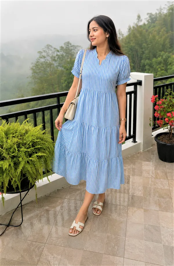 Women’s_Striped_Tiered_A-Line_Midi_Dress_with_Short_Puff_Sleeves