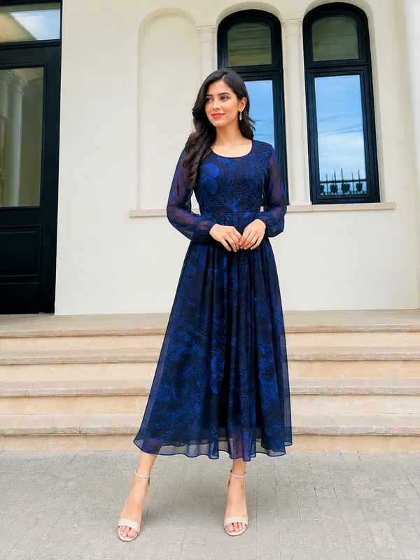 Women_Printed_Flared_Maxi_Dress_with_Full_Sleeves