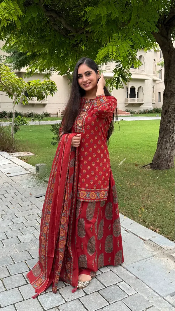 Navrati_special_gopi__Dress_-_Red