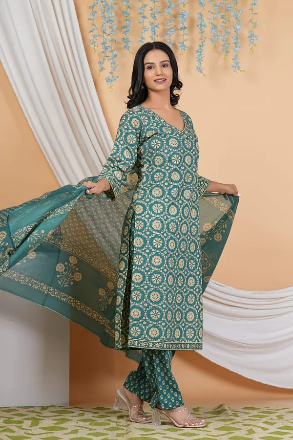 Dark_Green_V_Straight_Suit_For_Women