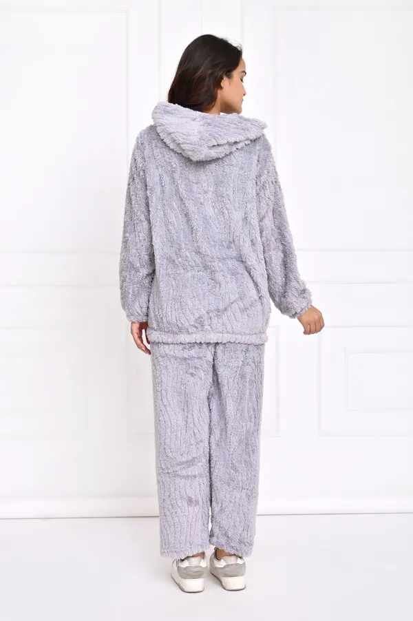 Purple_Light_Winterwear_Night_Suit_With_Hoodie_For_Women