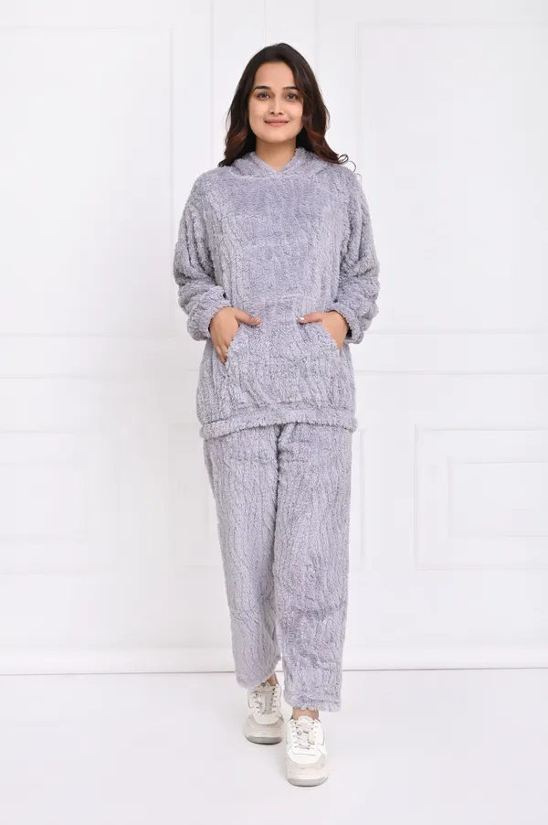 Purple_Light_Winterwear_Night_Suit_With_Hoodie_For_Women