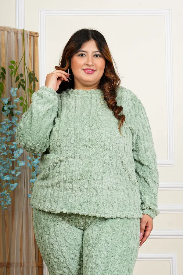 Dark_Green_Plus_Size_Winterwear_Night_Suit_For_Women_Plus