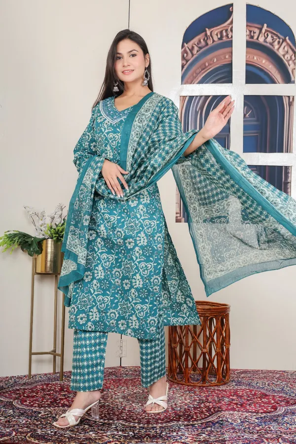 Dark_Green_Straight_Suit_For_Women