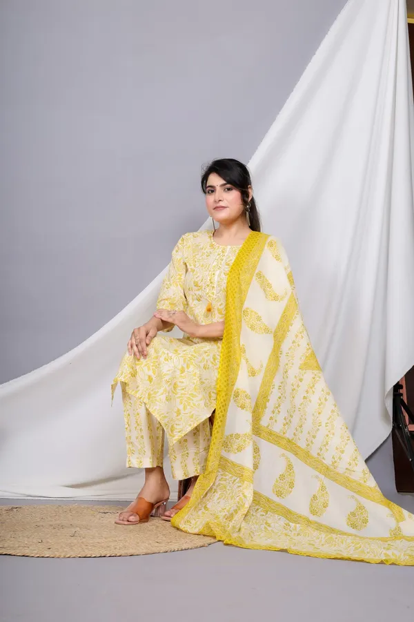 Yellow_Straight_Suit_For_Women